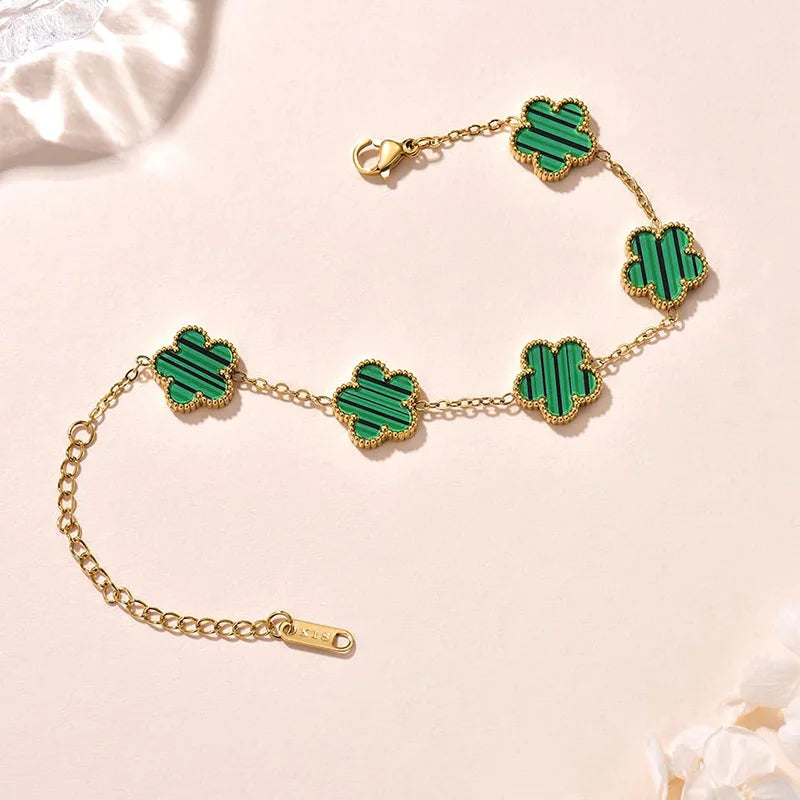 Lucky Clover Double-Sided Flower Bracelet – Elegance with a Touch of Fortune